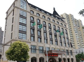 Ramada by Wyndham Luoyang Downtown