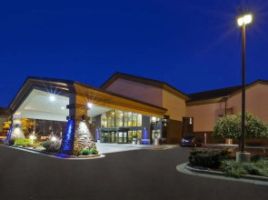 Holiday Inn Express Detroit-Warren by IHG