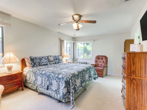 Canal-front Gulf Coast Home ~ 3 Mi to Local Beach!