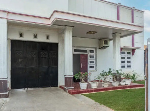 Hotel O Guest House Pahlawan Syariah