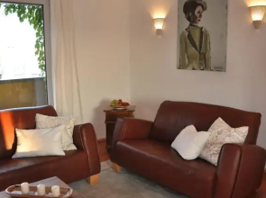 Top Apartment