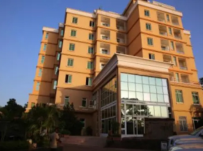 Panorama Sarovar Portico