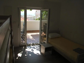 Bed & Breakfast Novalja Inn