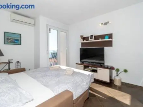 Nier Trstenik Beach Apartment