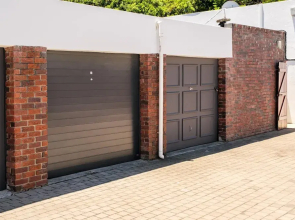 Apartment w Sea Views by Camps Bay Beach Kyanos