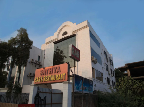 OYO 10023 Hotel Satya