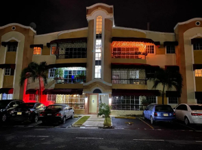 1 DR Huge cozy 3bedroom apartment to stay