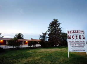 Walkabout Motel
