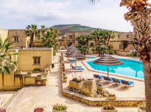 Tal Fanal Village