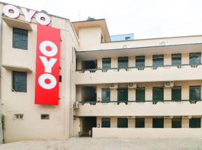 OYO Flagship 46738 Egmore Shelters