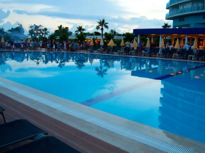 Eftalia Marin Resort Hotel