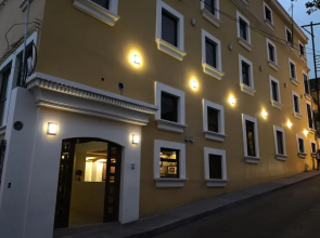 Hotel Mezzanine
