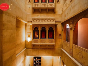 Hotel Golden Legacy - By PRAMANA EXP