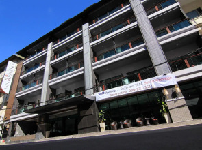 Inn residence serviced suites