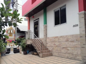 Sirinat Place