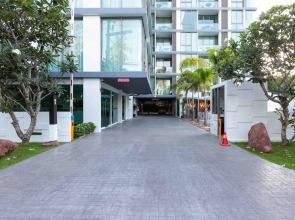 Oceanstone Resort by Lofty