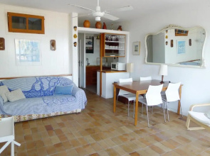 Newly Renovated Beachfront Apartment Ideally Located in Penelope