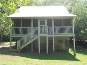 Cardinal Nest Cabin 80 2 Bedrooms 1.5 Bathroom Cabin
