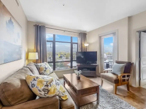 Top Floor Corner Unit With Pool and Lake View