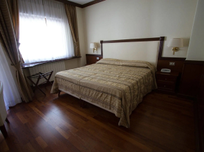 Hotel Corona