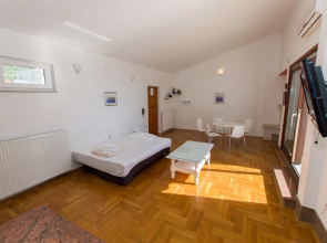 Apartment Prgo - spacious with view & parking: A3  3. kat Makarska, Riviera Makarska