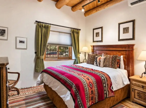 3 Bedroom 5 Min Walk To Plaza- Amor