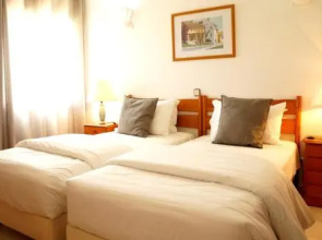 Monte São Pedro by Luz Management Services