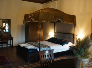 Otanti̇k Club Hotel & Spa