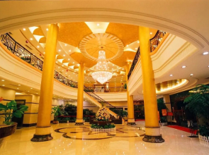 New Plum Garden Seasons Hotel