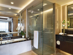 Anantara Riverside Bangkok Resort