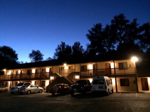 Miner's Motel Jamestown