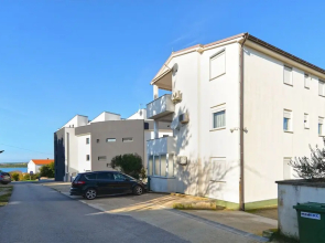 Apartment 1982