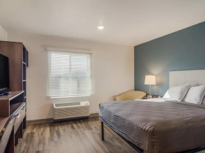 Woodspring Suites Wilmington Riverfront