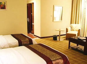 Jinxuan Yijun Taoyuan Hotel