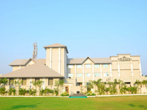 Pramod Convention & Beach Resort