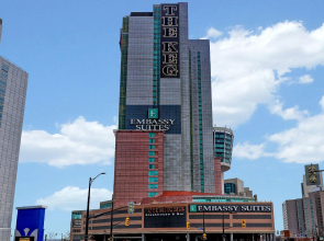Embassy Suites by Hilton Niagara Falls Fallsview