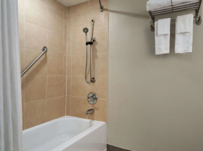 Wyndham Garden Pittsburgh Airport