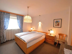 Apartments Everest
