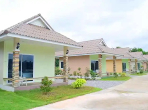Khao Baisi View Resort (เขาบายศรี วิว รีสอร์ท)