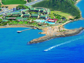 Oz Hotels İncekum Beach Resort