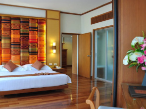 The Royal Paradise Hotel & Spa