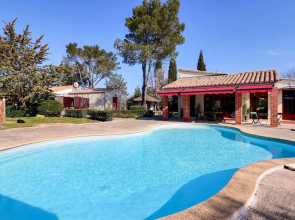 The workshop - Atypical loft with swimming pool and garden 3