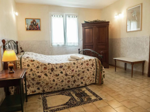 Chic Narbonne Pool Retreat