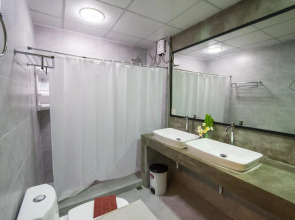 Basaya Beach Hotel & Resort