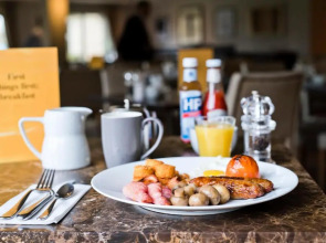 voco Oxford Spires by IHG