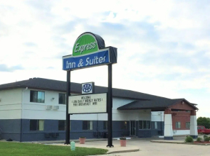 Super 8 by Wyndham Shenandoah