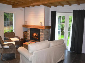 Sous le Saule Holiday Home