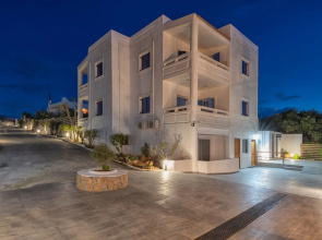 Aelia Apartments