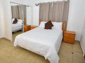 Lord Nelson Hotel & Residences