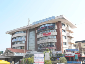 OYO 24285 Royal Plaza